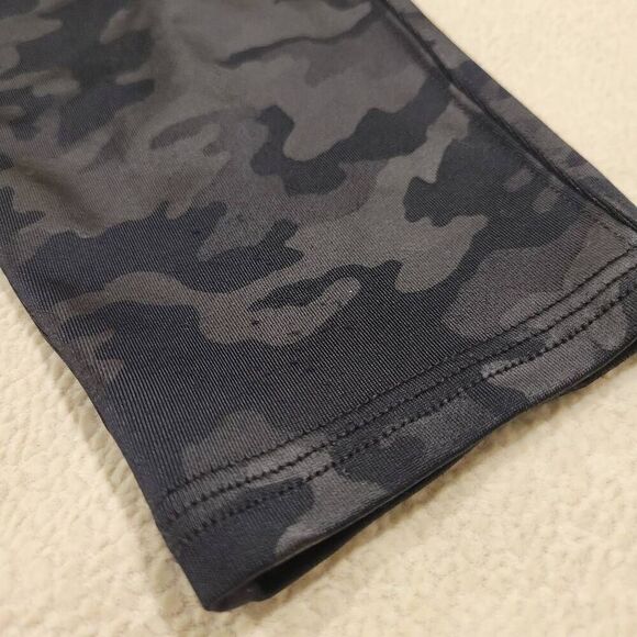 Spanx camo leggings, size Large - Picture 13 of 13